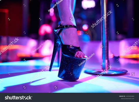 Striptiz Prostitutka Kassiri