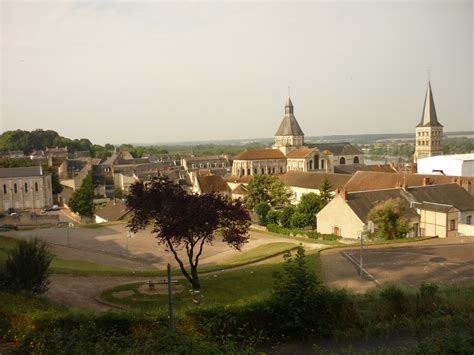Escorte La Charite sur Loire
