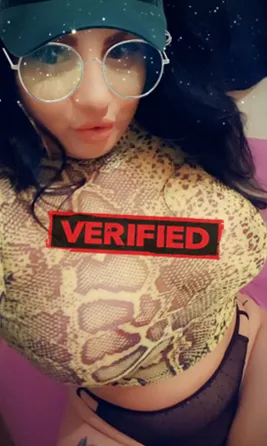 Charlotte fucker Erotic massage Batibo