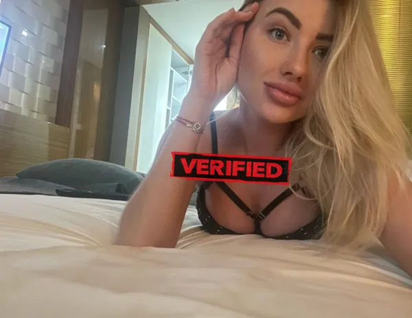Kelly sexy Find a prostitute Yirka