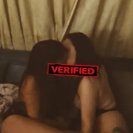 Angela Titten Finde eine Prostituierte 